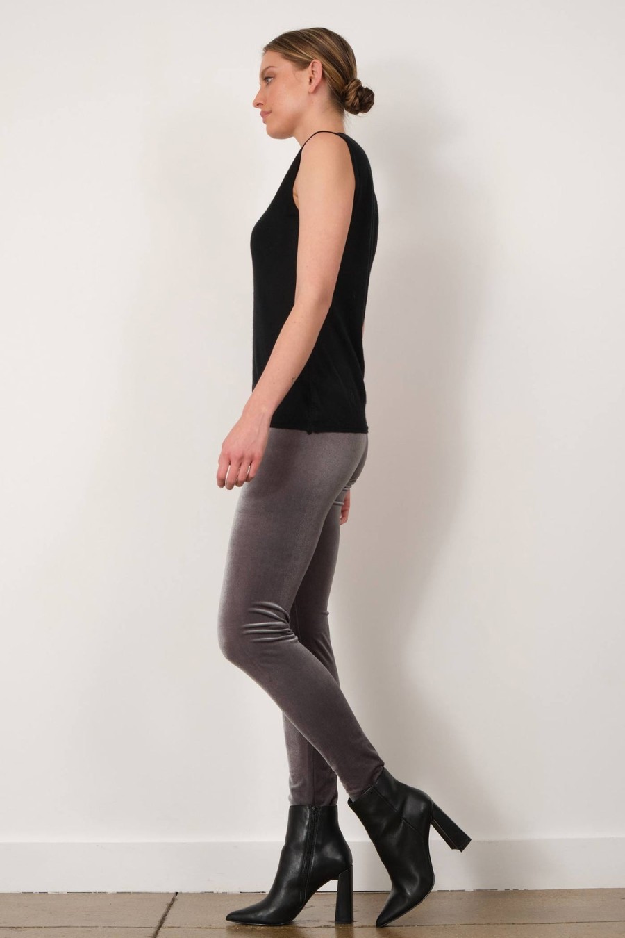 Pants | AVENUE MONTAIGNE Pull On Skinny Velvet Light Grey