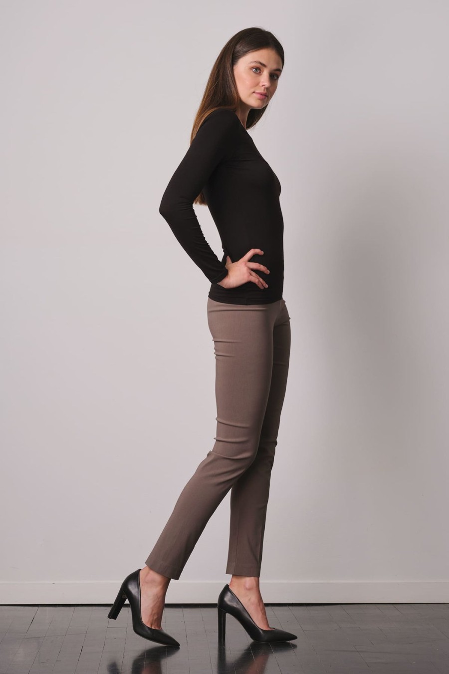 Pants | Avenue Montaigne Lili Signature Taupe